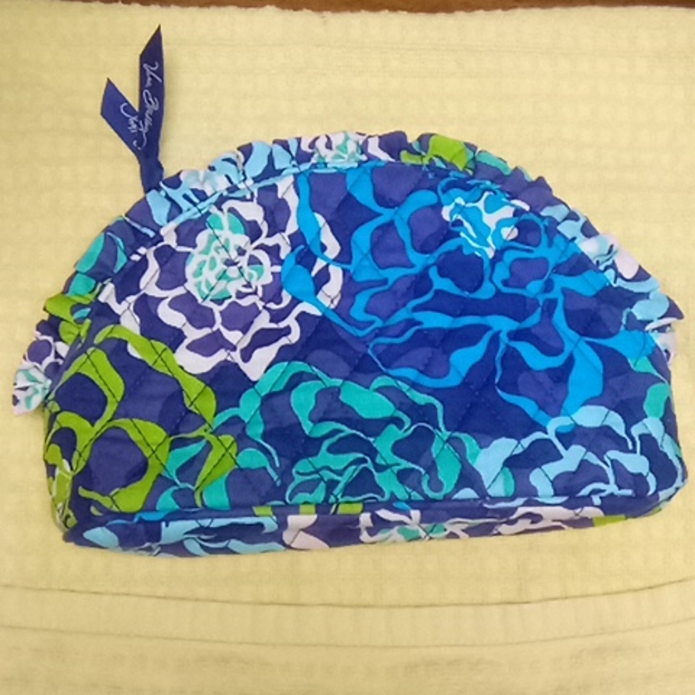 Vera Bradley zip makeup accessories pouch
